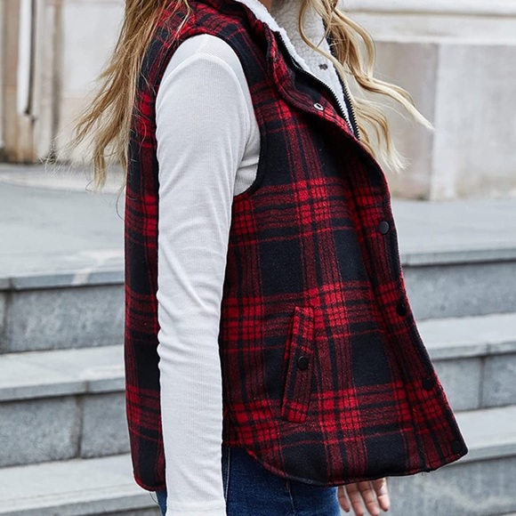 ❌SOLD❌ Red Plaid Vest - Picture 3 of 5